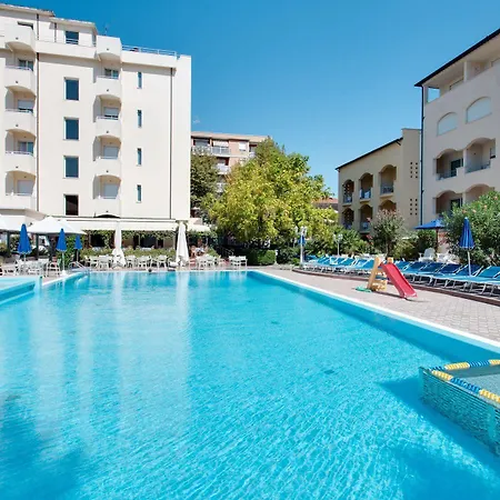Sport & Residenza Чезенатико